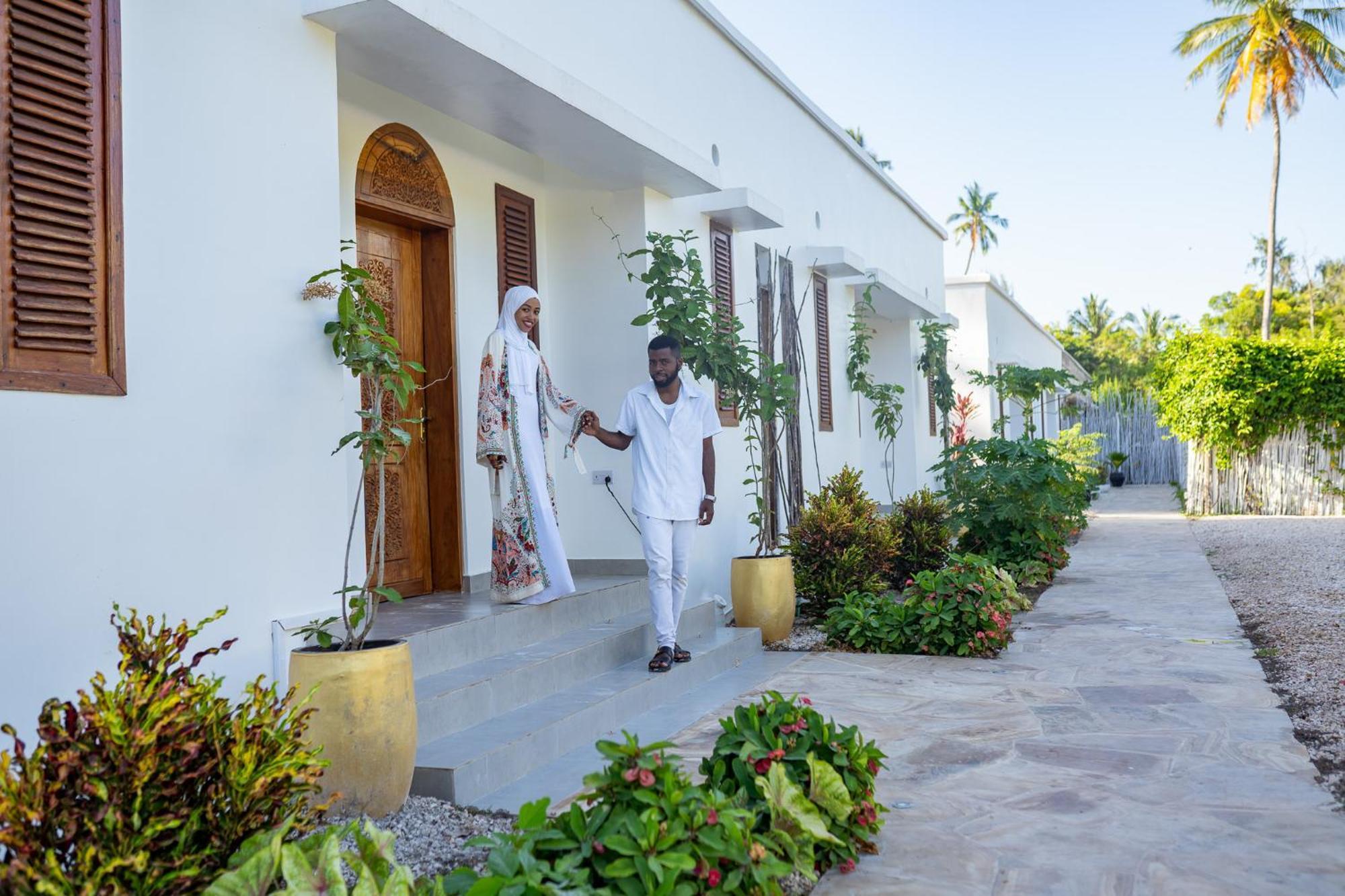 Pili Pili Orient Beach Resort Bwejuu Exterior photo